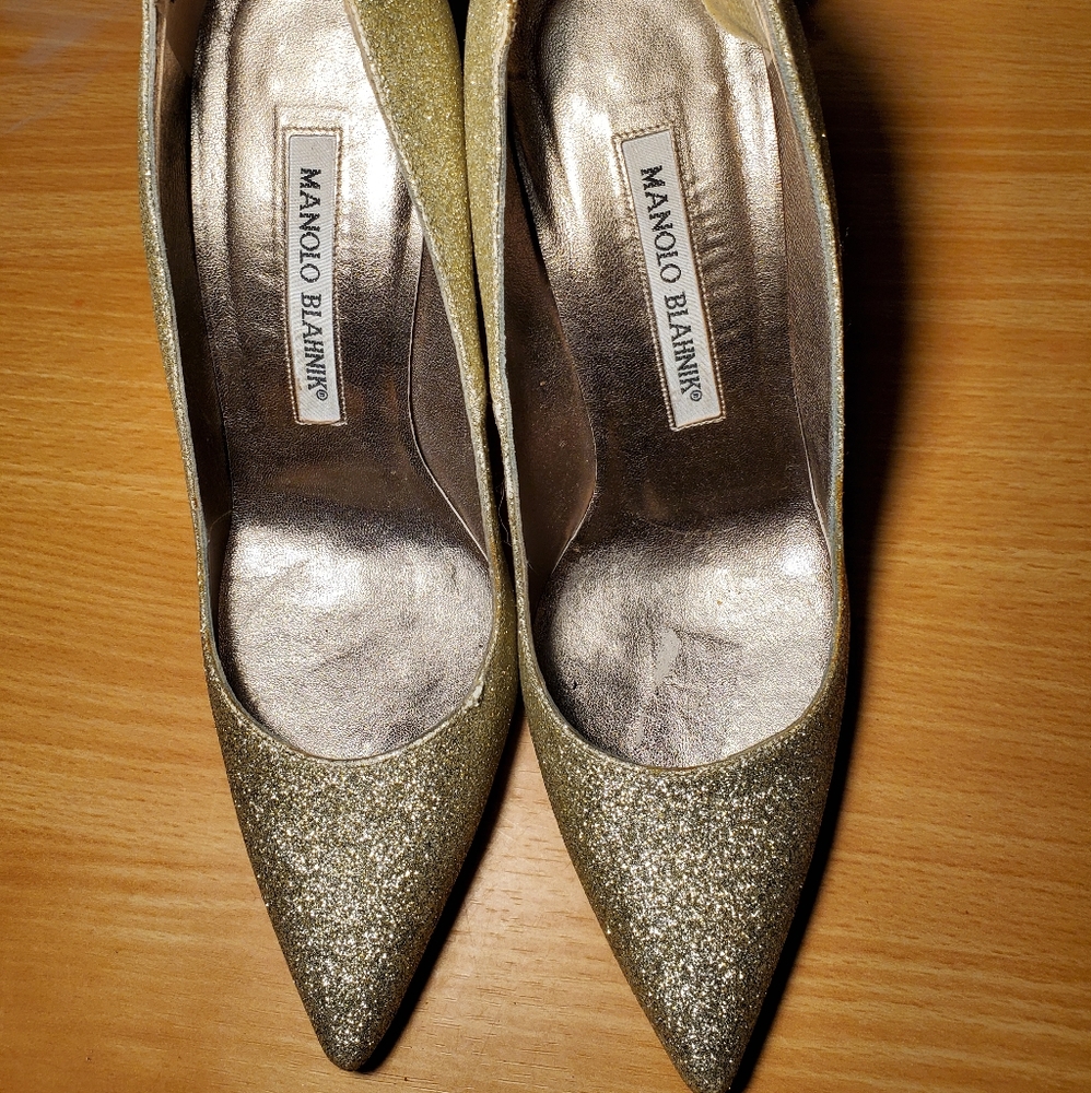 Gold glitter Manolo Blahnik Heels